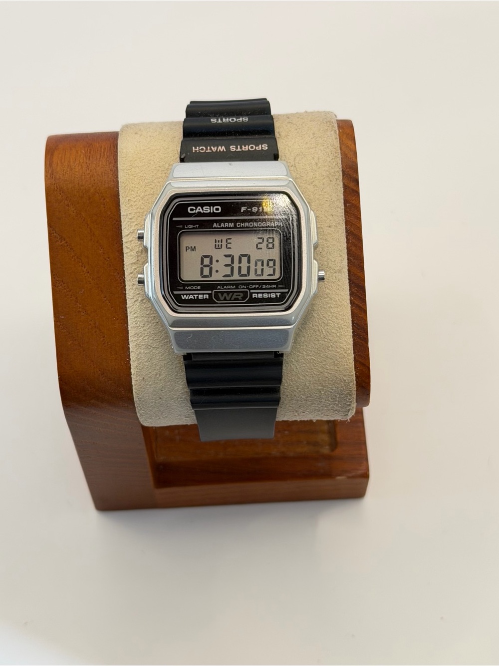 Casio  F-91W  Black/Silver Digital Alarm Chrono Quartz Watch